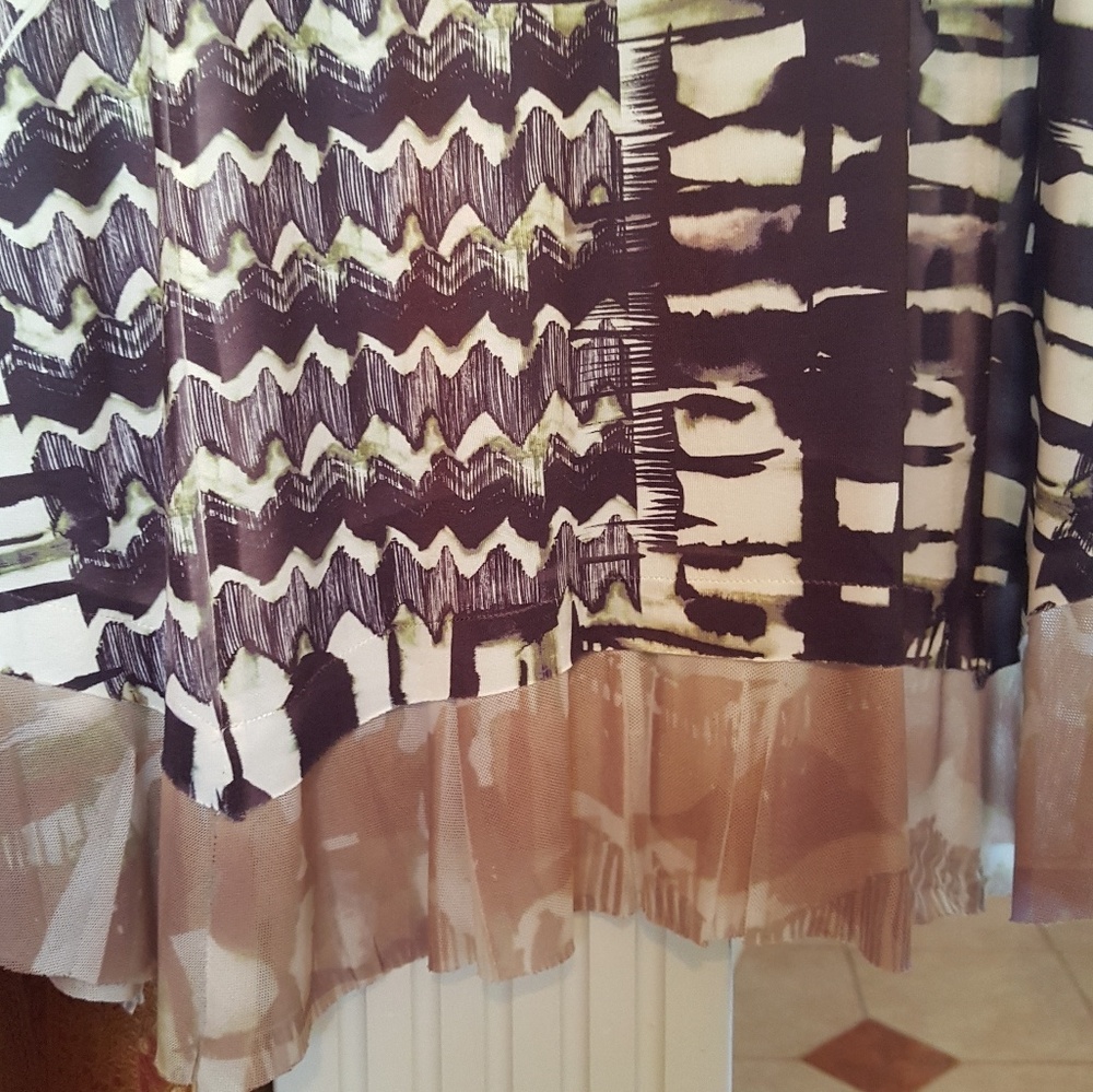 Tunic - Picture 4 of 6